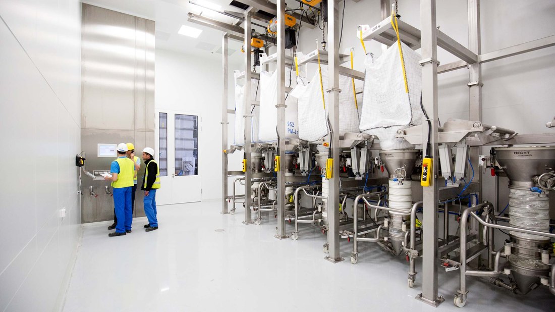 Hecht bulk bag discharging station